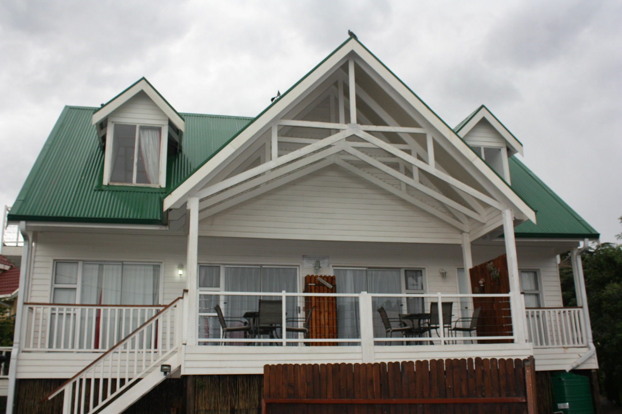 Knock Out View Clarens Hotel Bagian luar foto